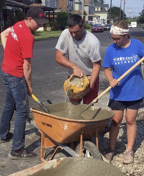 Out-of-town teens fix North Hill homes